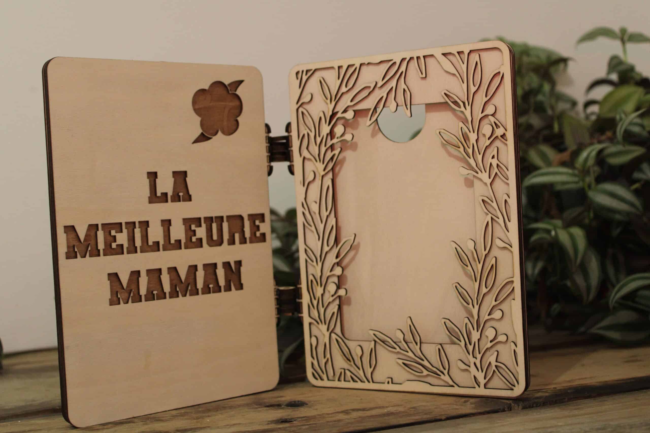 Décoration, cadeau fête des mères cadre photo à personnaliser.