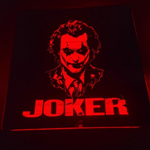 Miroir Gravé lumineux Joker – Illuminez votre côté sombre