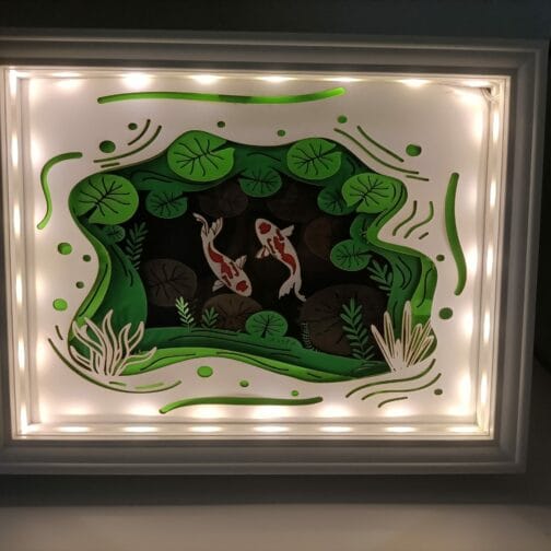 Tableau lumineux carpes Koï – Découpe de papier en relief